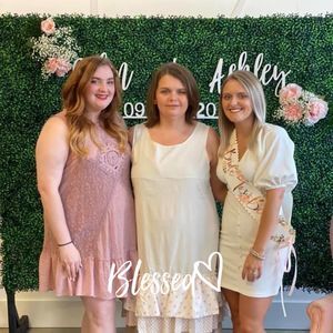 Meet your Posher, Violet